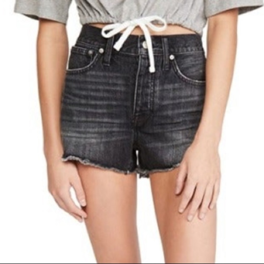 MADEWELL Relaxed Denim Shorts in Calverley Wash Size 26
